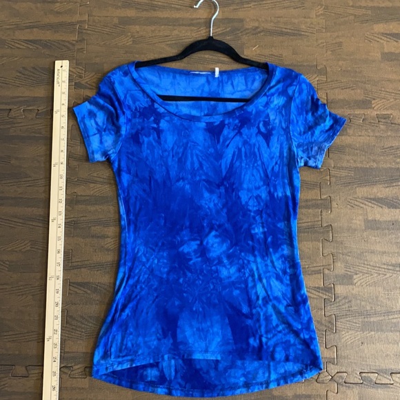 Tahari T-shirt - Picture 3 of 5